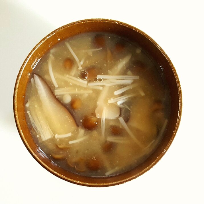 お味噌汁の具 なめことえのきと椎茸 レシピ 作り方 By 農家の嫁 楽天レシピ お味噌汁の具 なめことえのきと椎茸 レシピ 作り方 By 農家の嫁 楽天レシピ
